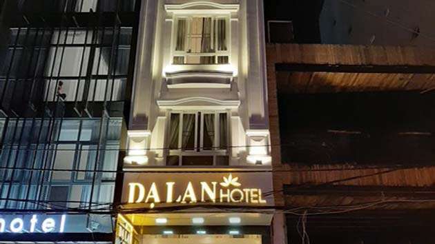 Khách sạn Dạ Lan