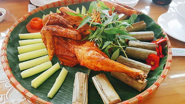 Nhà hàng Nhắm Giảng - Địa chỉ thưởng thức món cơm lam gà nướng hoàn toàn mới ở Đà Lạt